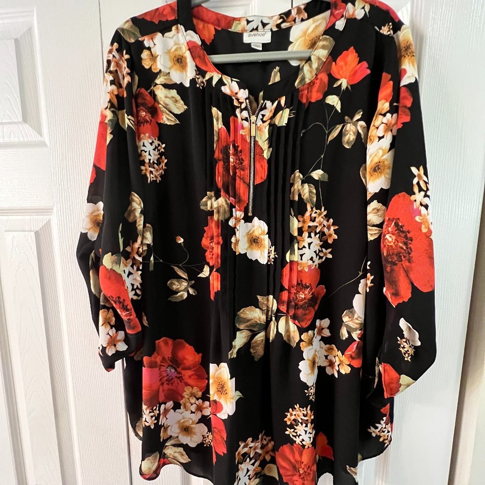 Avenue Floral Blouse - Size 18/20